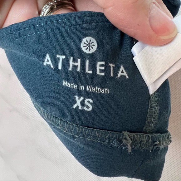 Athleta Inhale Low Impact Lined Yoga Sports Bra Navy Abyss Solid XS - Picture 9 of 13